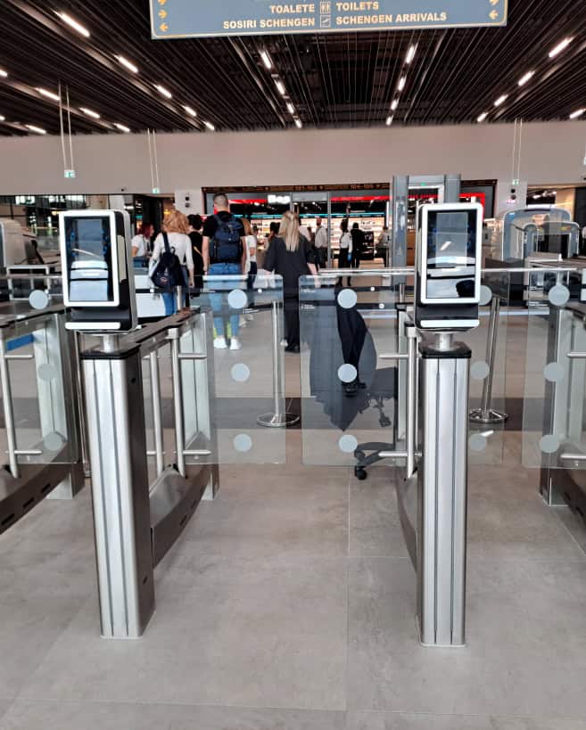 Controlul accesului pietonal în obiective cu cerințe ridicate de securitate