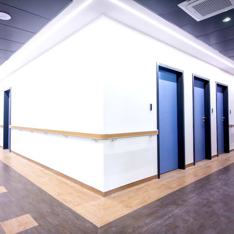 Uși medicale, KADRA, Meeicover București