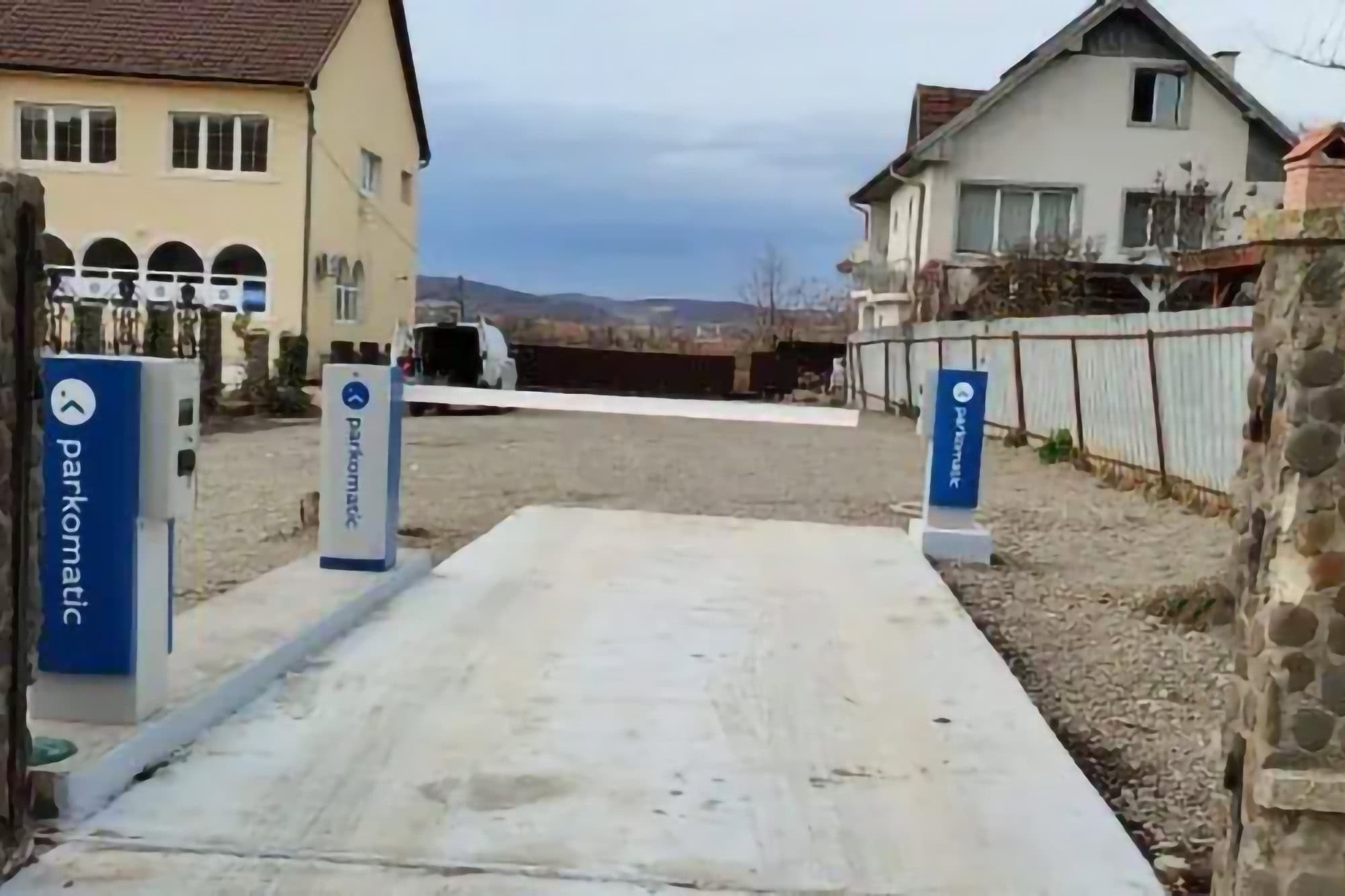 Parcare dotată cu sistem Parkomatic în Târgu Mureș în proximitatea Spitalului Județean
