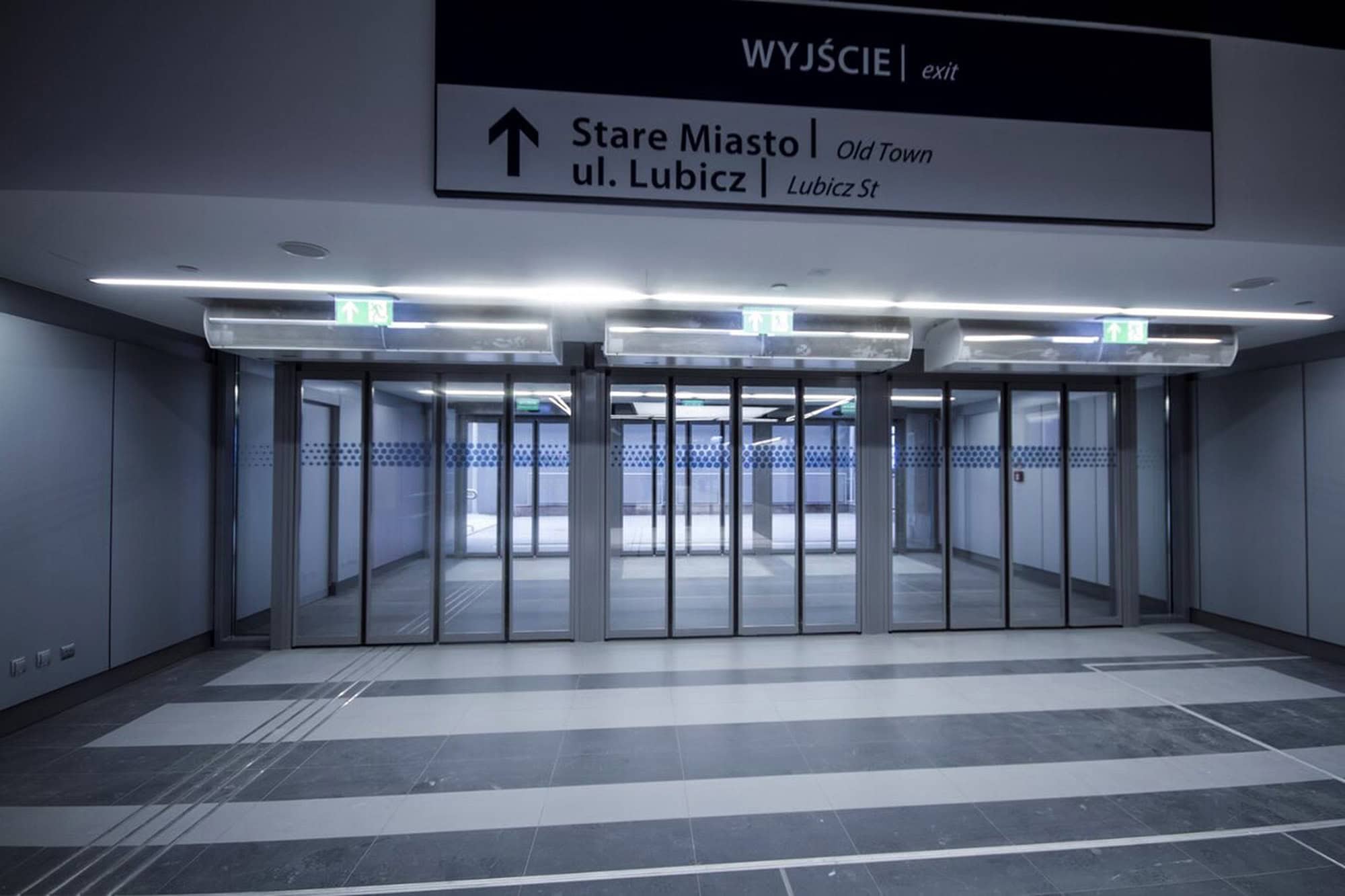Uși armonice automate, KADRA, uși automate pietonale