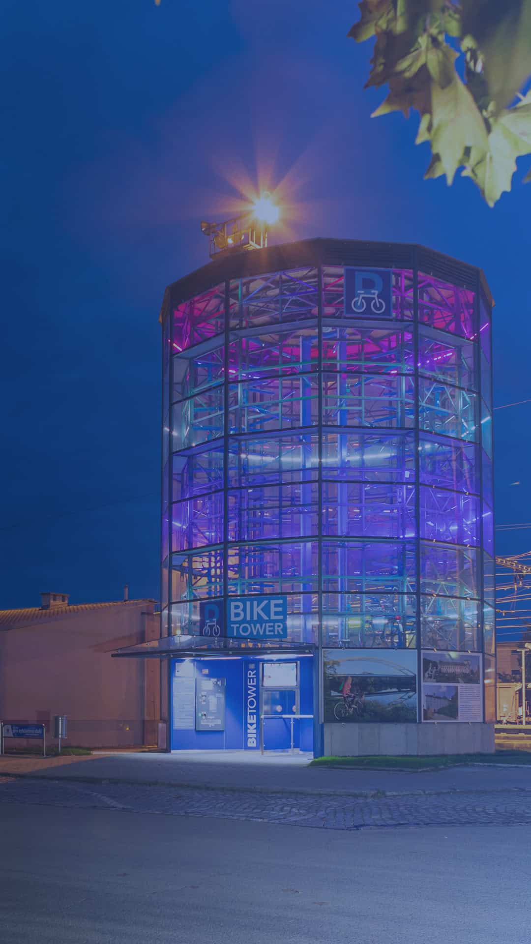Parcări securizate și automate pentru biciclete, KADRA