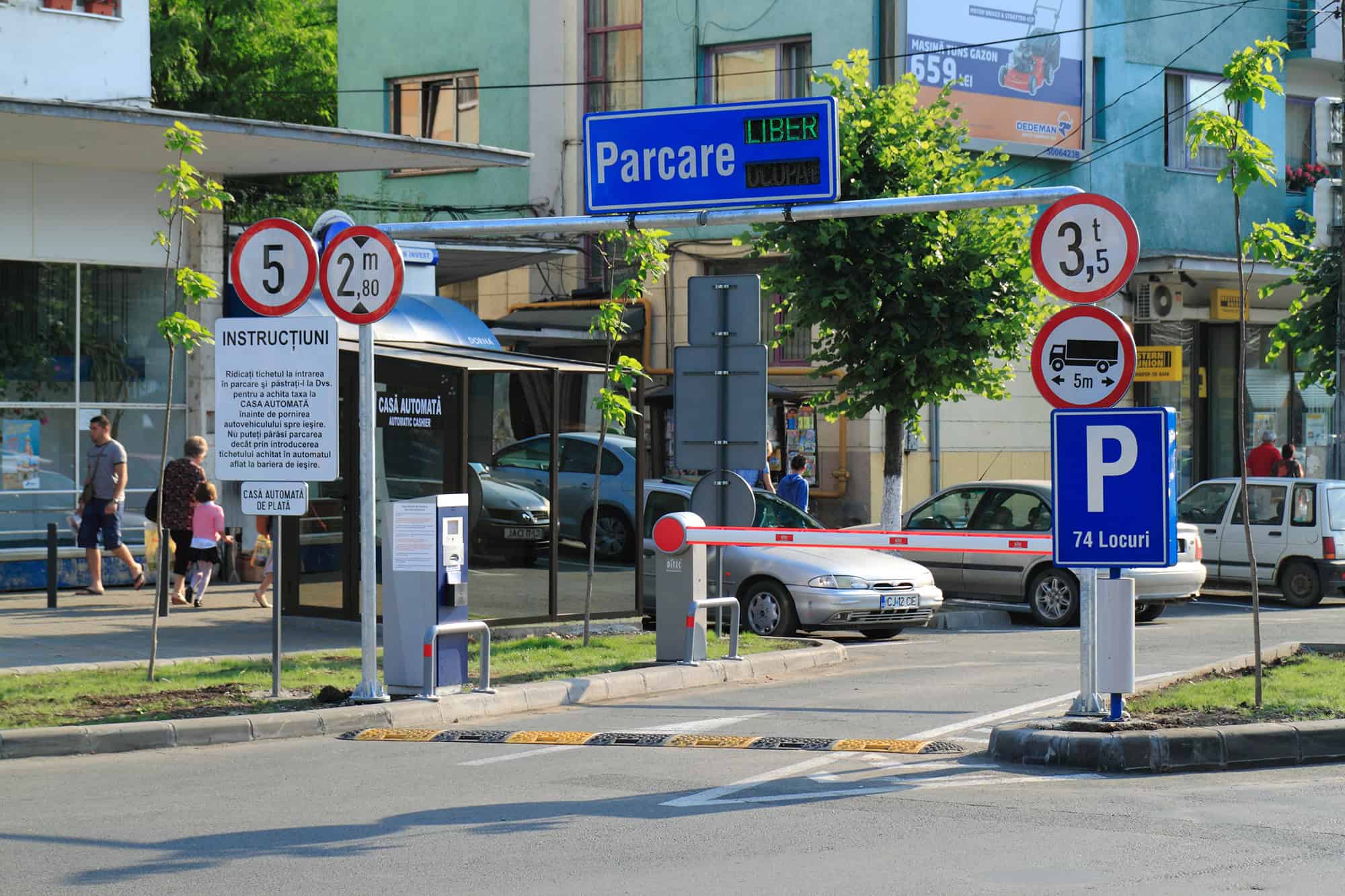 Sistem de parcare pentru clădiri și spații publice